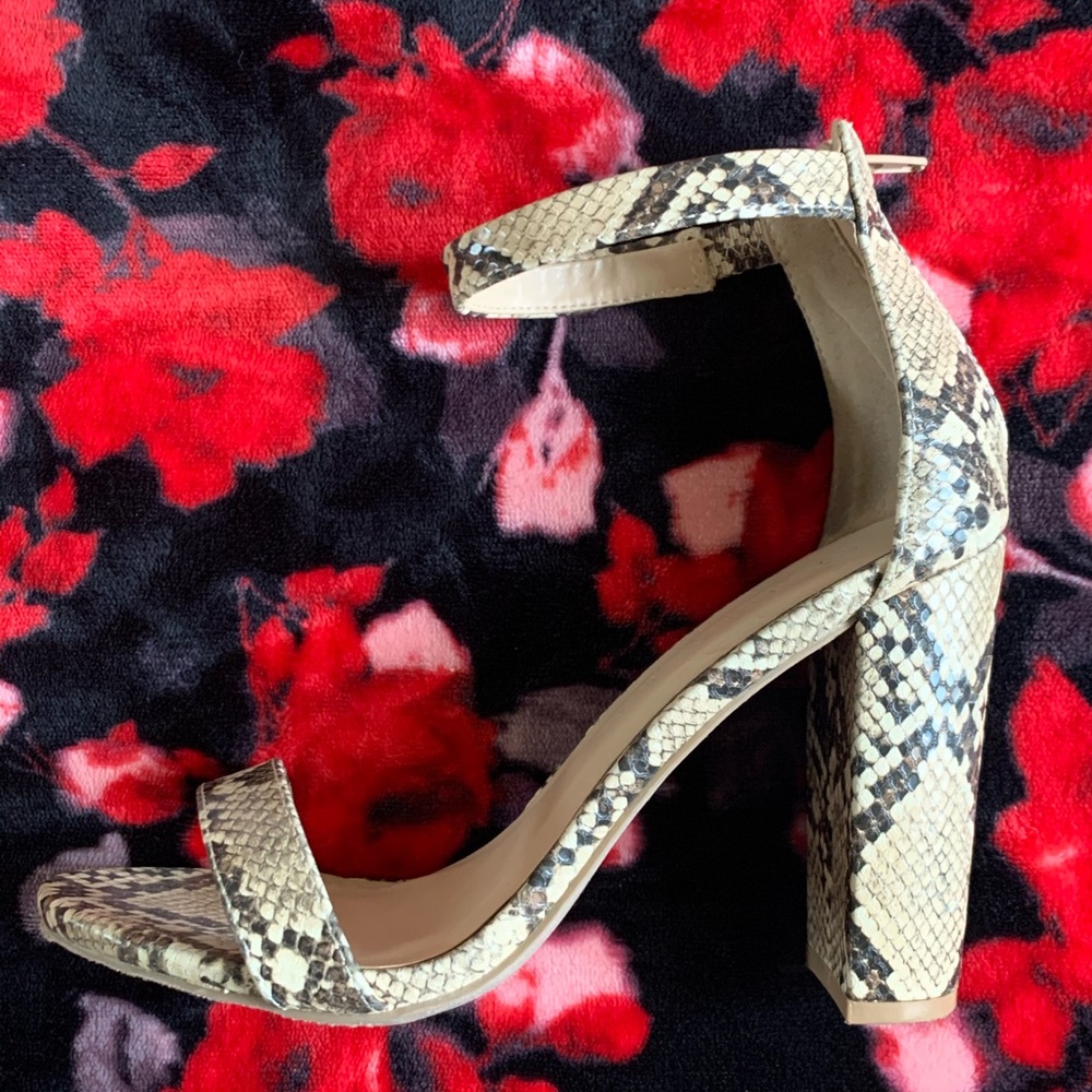 Snake Skin Heels Size 7